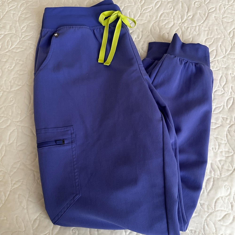Figs Blueberry regular waist Zamora joggers.